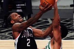 爱游戏下载-快船决胜绿军：士气高昂必取胜利