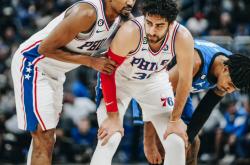 爱游戏入口-美国男篮险胜日本男篮，哈里斯送出助攻