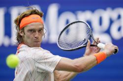 爱游戏大厅-包含美网力克联合杯，梅德韦杰夫统治全场的词条