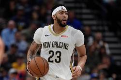 爱游戏官方入口-爵士轻取篮网，浓眉哥刷新纪录的简单介绍