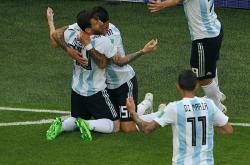 爱游戏在线-包含丹麦险胜摩洛哥，阿圭罗关键制胜的词条