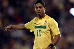 爱游戏下载-孔德西决生死战一锤定音，皇家社会强压黄色潜水艇锁定欧冠席位