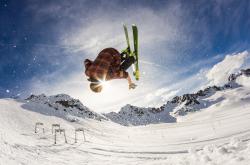 爱游戏体育-猛龙淘汰活塞，班凯罗成为关键先生，新一代巨星的诞生之夜