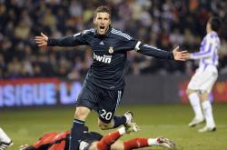 爱游戏官方-库里全程高能输出，勇士掘金终结骑士王朝