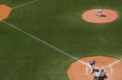 爱游戏官方-年度争冠之夜，特奥关键战不手软，F1史上最戏剧性封王之战