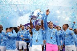 爱游戏-顶级球员备战国际赛事，备受瞩目