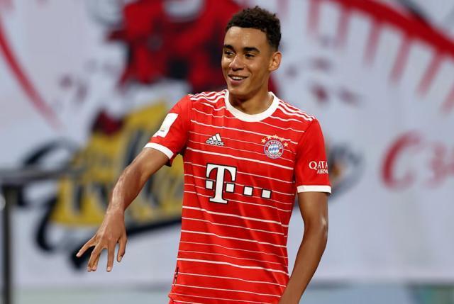 关于德国运动员惊艳表演刷新赛事记录的信息