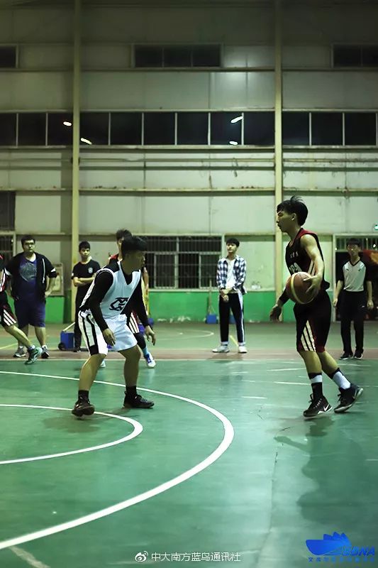 阿雅克肖战平对手，难分胜负的简单介绍