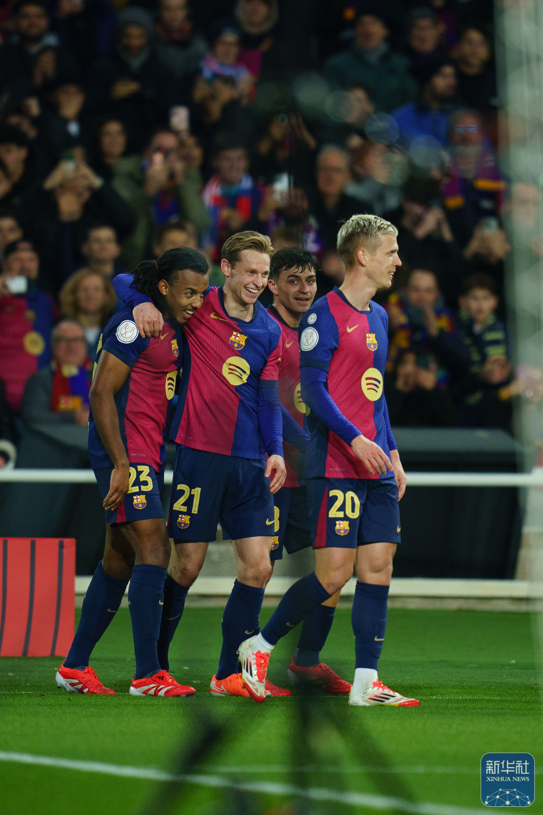 包含皇家贝蒂斯主场大胜，击败巴塞罗那的词条