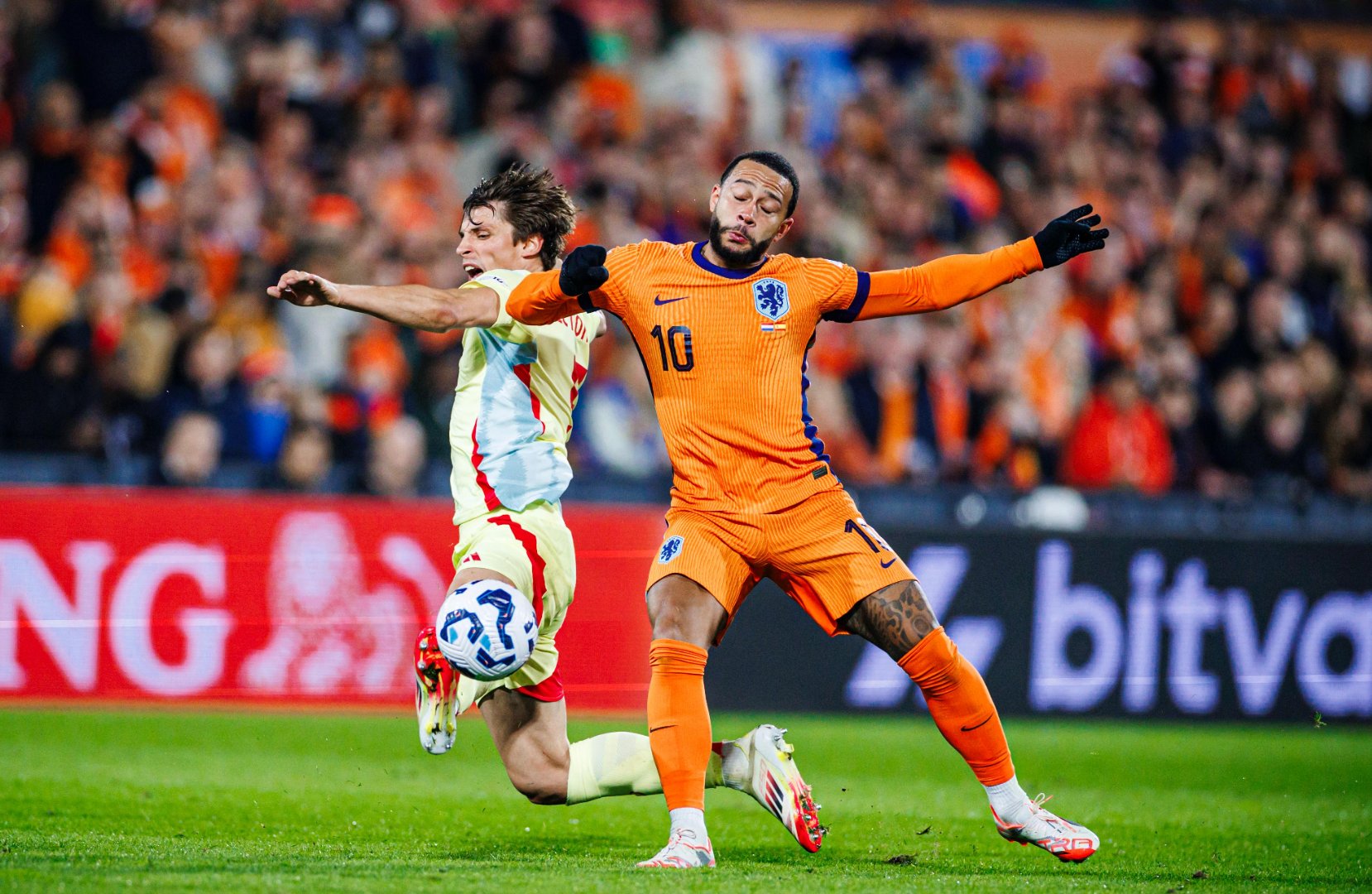 西班牙在欧洲预选赛中战胜罗马尼亚