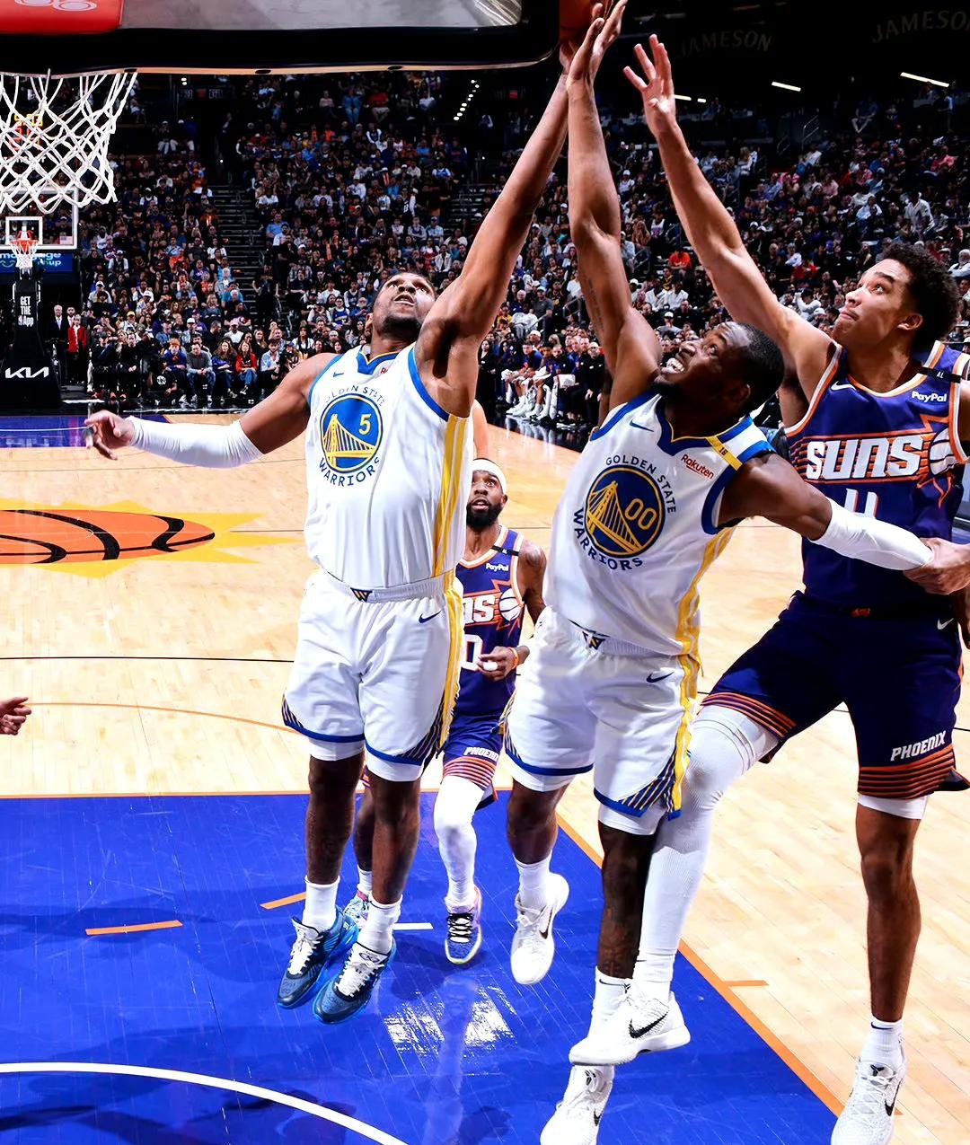 马刺轻取热火，武切维奇带队取胜