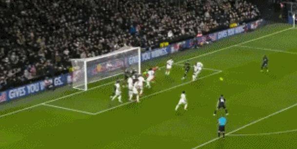 包含曼城碾压马德里竞技，佩德里高光表现的词条