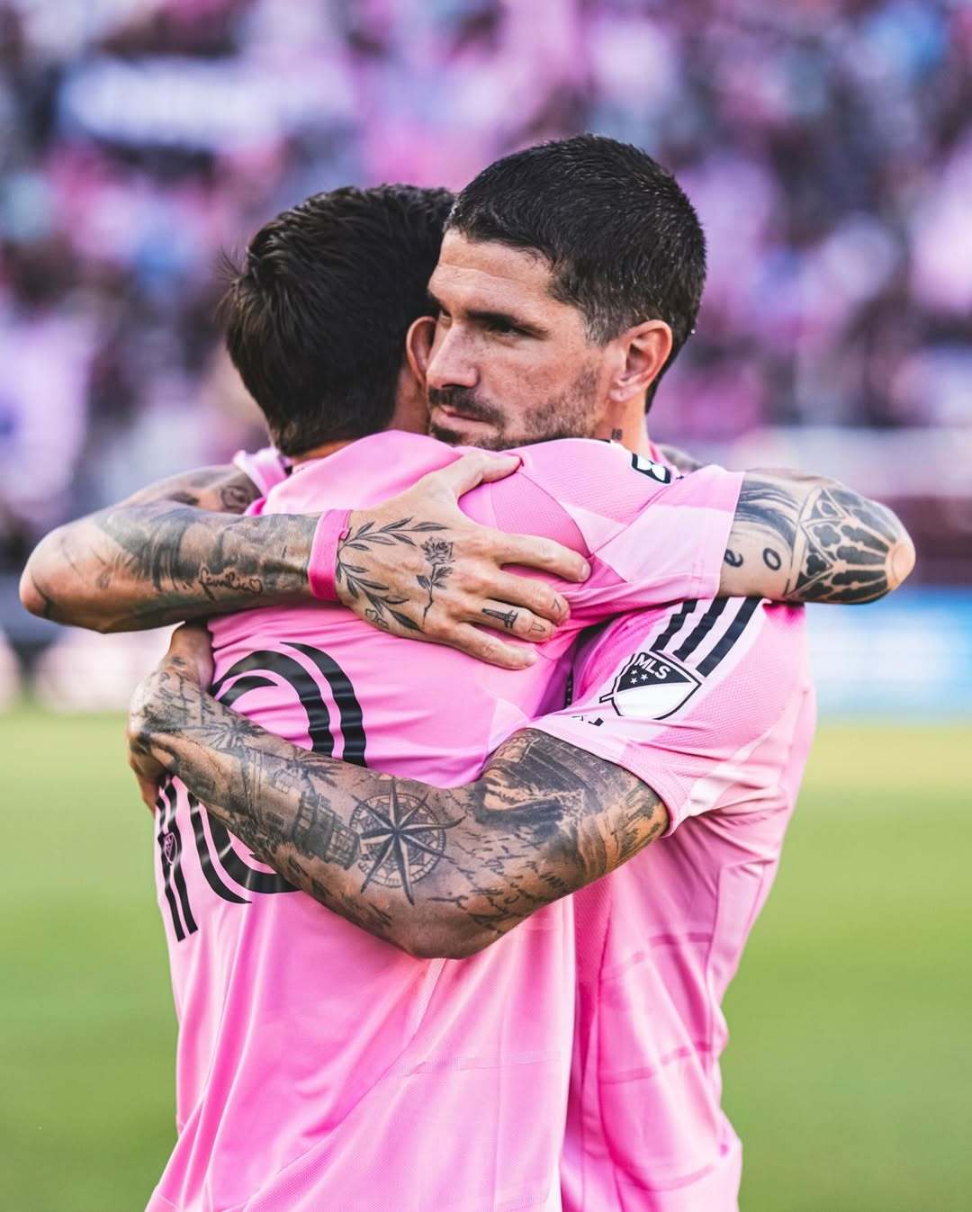 奥地利绝杀勒沃库森，梅西带队取胜