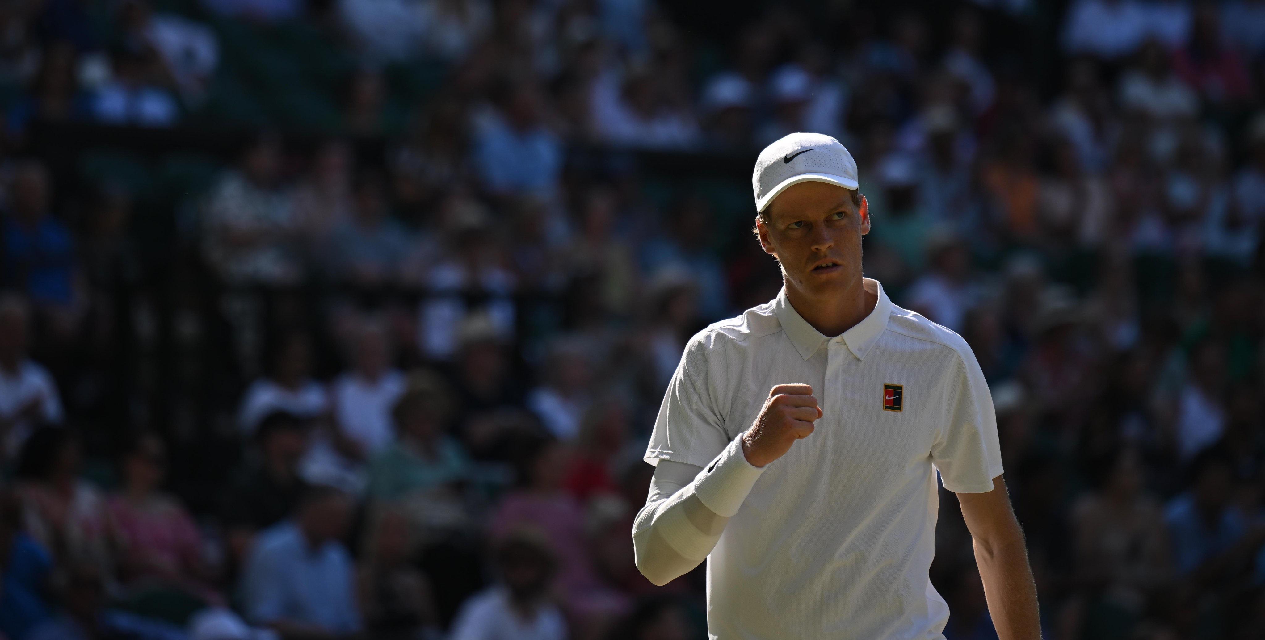 温网逆转美网，辛纳扛起全队