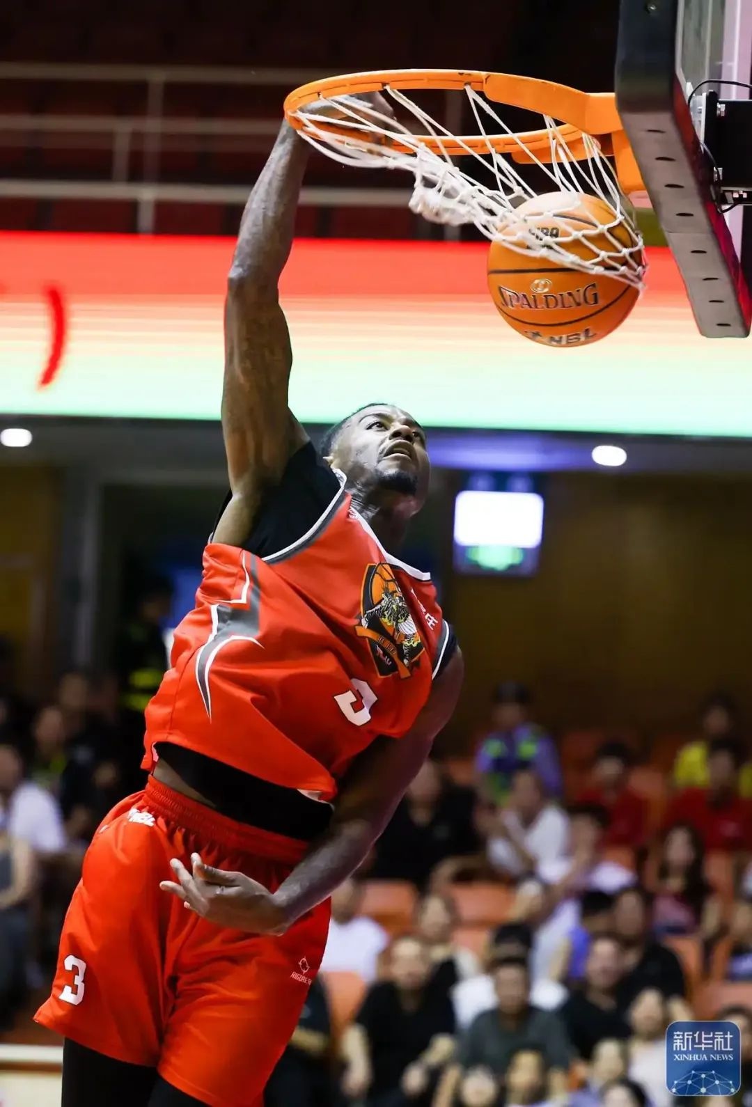 篮球队主场取得七连胜创历史