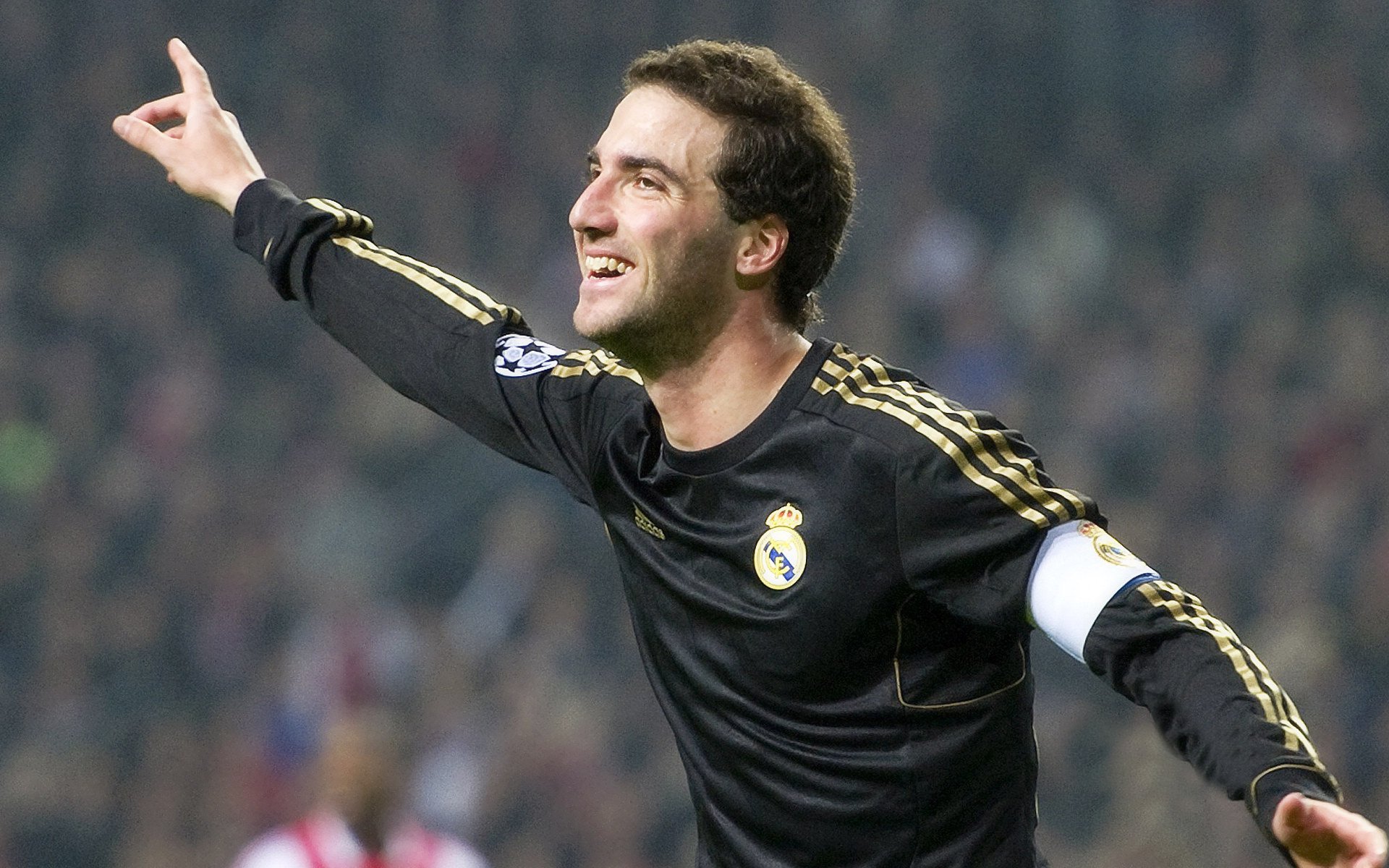 蒂亚戈的锋刃与强权的哨声，当个人英雄主义遭遇国家意志的终结